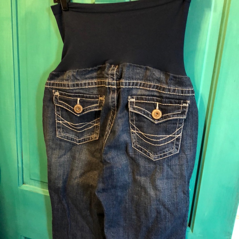 Maternity shorts size medium get used by Lexi